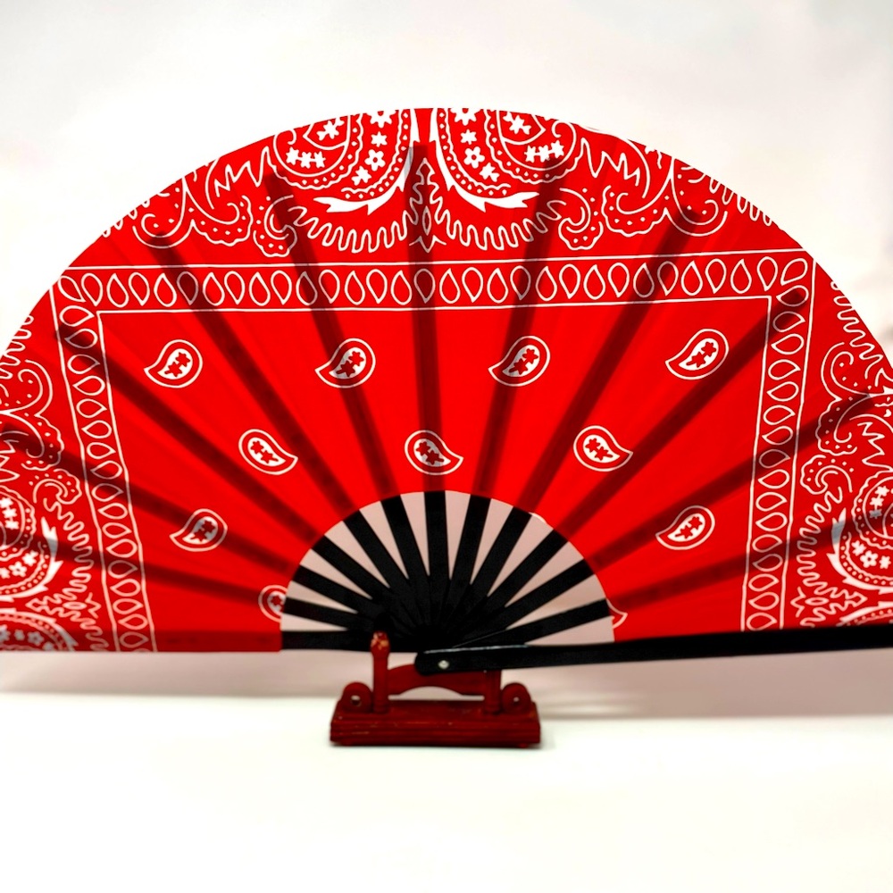 NWT Red & white Bandana Paisley print Clack fan